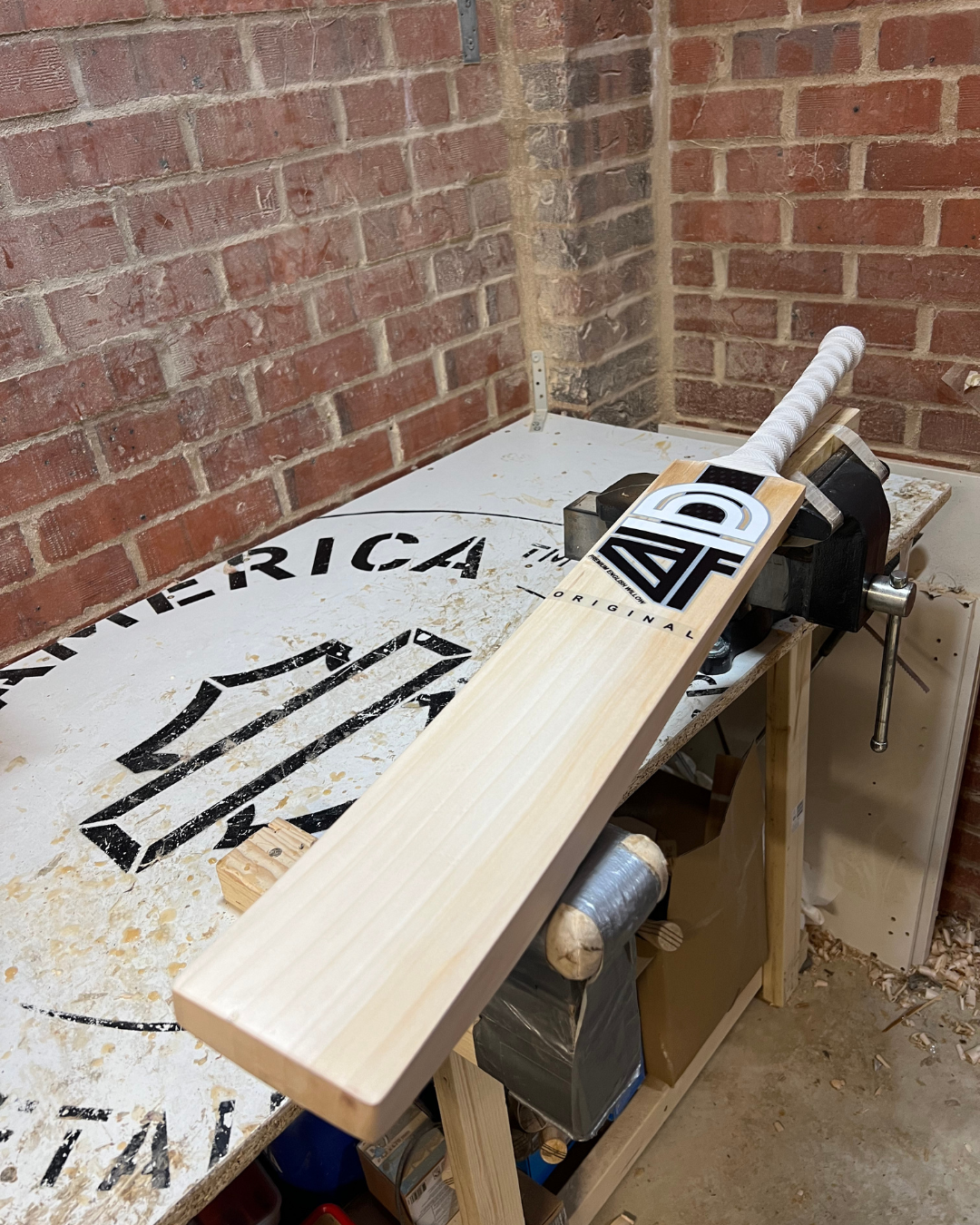 GRADE 2 - 4D Original English Willow Cricket Bat - #006