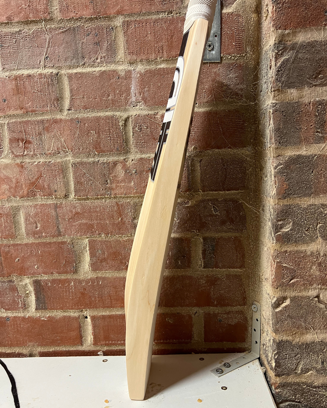 GRADE 2 - 4D Original English Willow Cricket Bat - #006