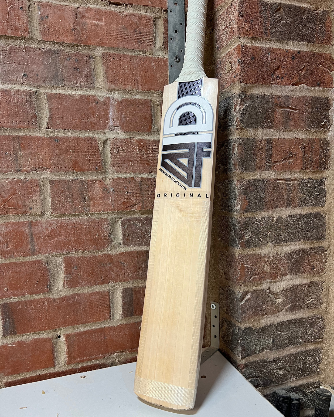 Refurbished Pryzm bat - Grade 1