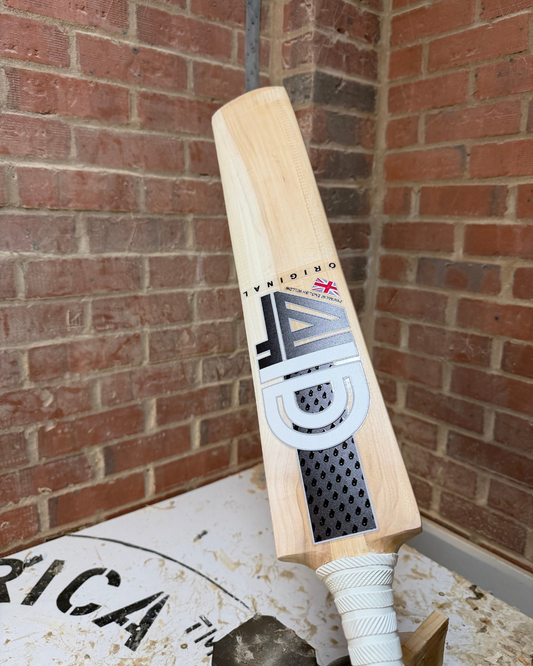 Refurbished Gray Nicolls Kronos 800