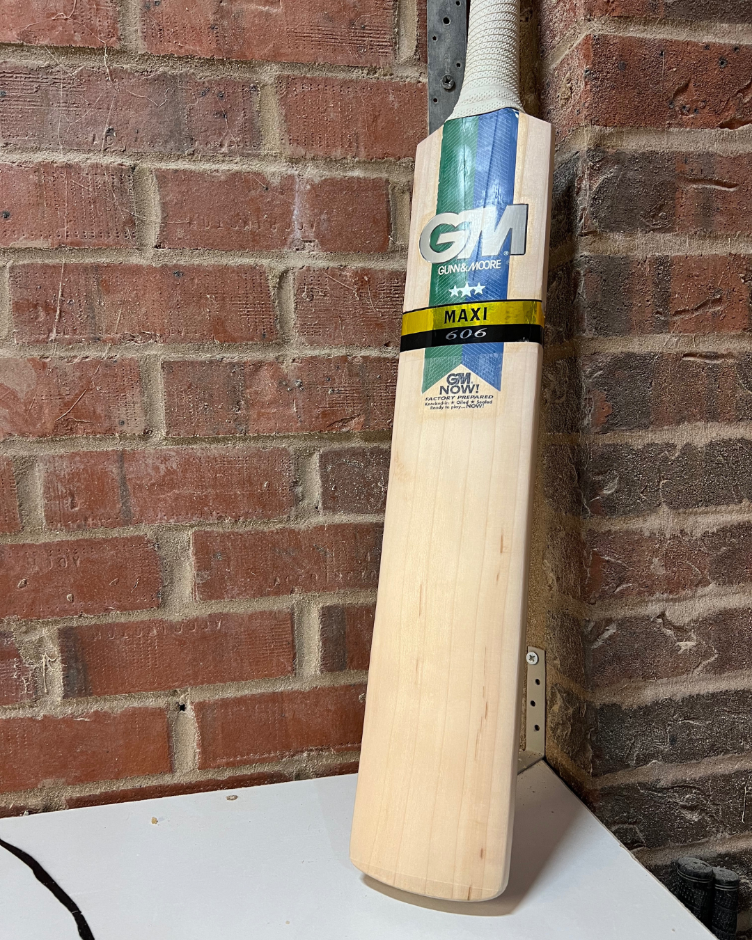 GM MAXI 606 English Willow Cricket Bat