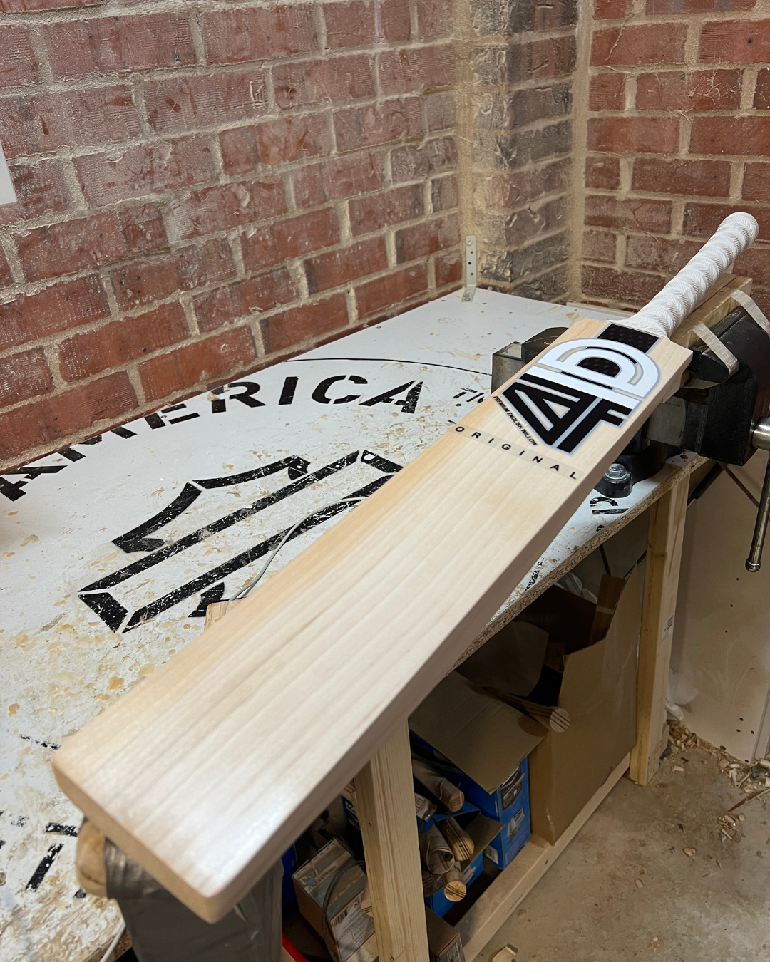 GRADE 2 - 4D Original English Willow Cricket Bat - #003