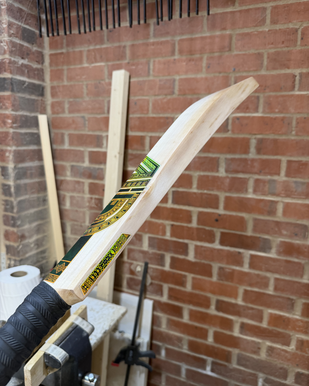 4D Monolith English Willow Cricket Bat - G2 - #020