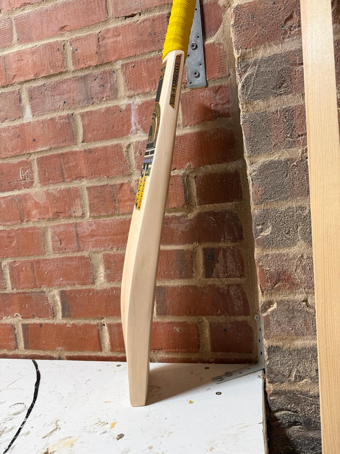4D Monolith #028 Grade 3 English willow cricket bat side profile
