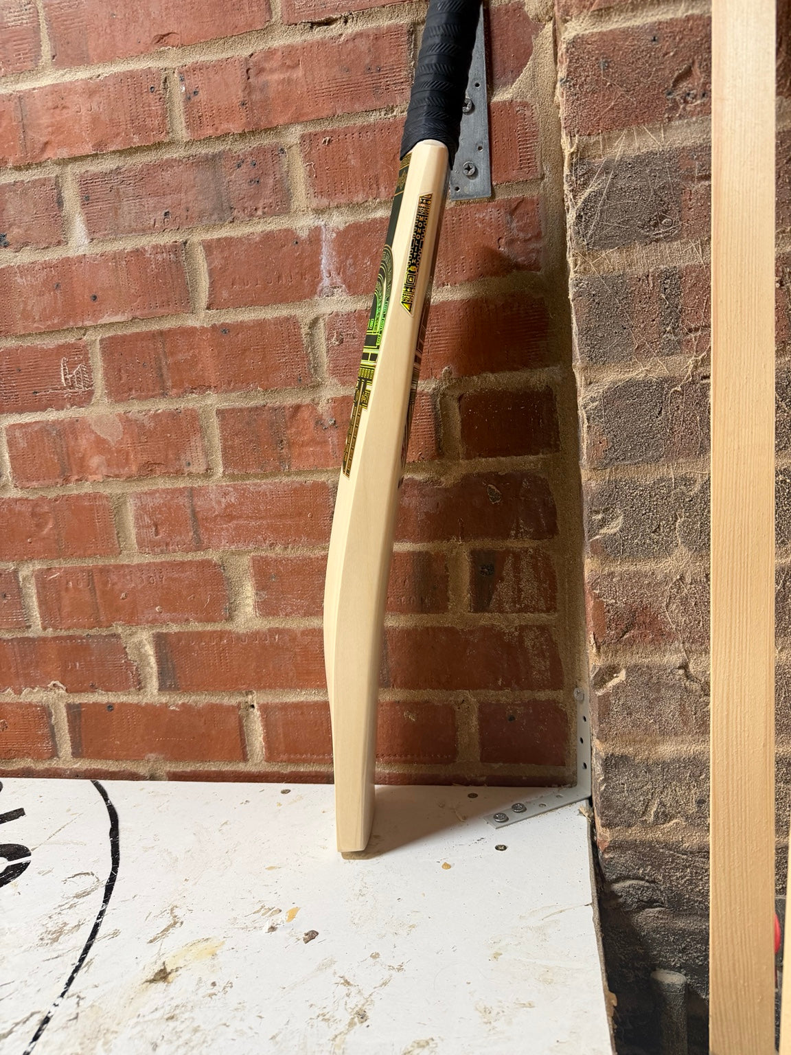 4D Monolith #029 Players Grade English willow cricket bat side profile