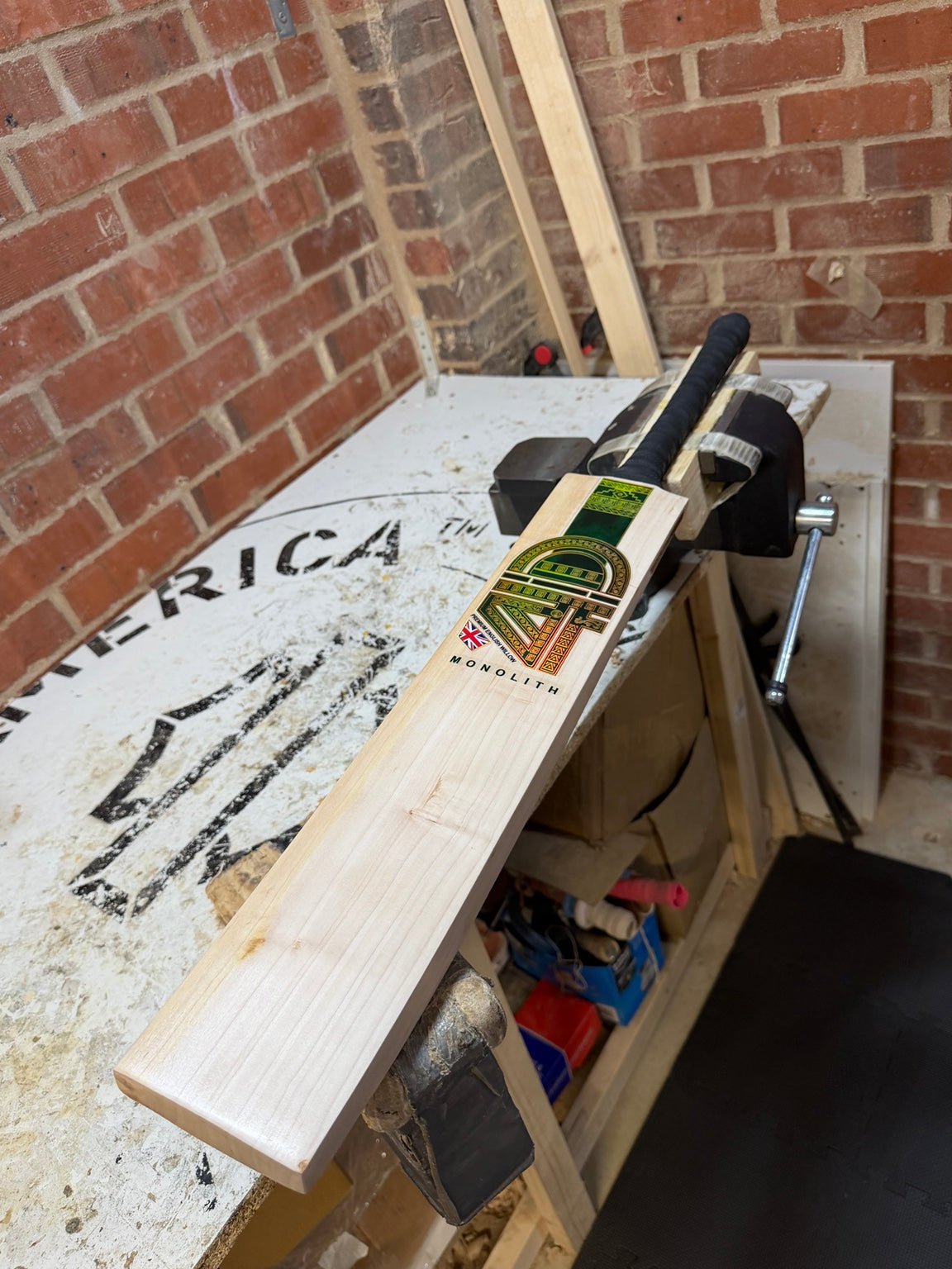 4D Monolith #HJ004 Harrow Grade 2 English willow cricket bat face angle