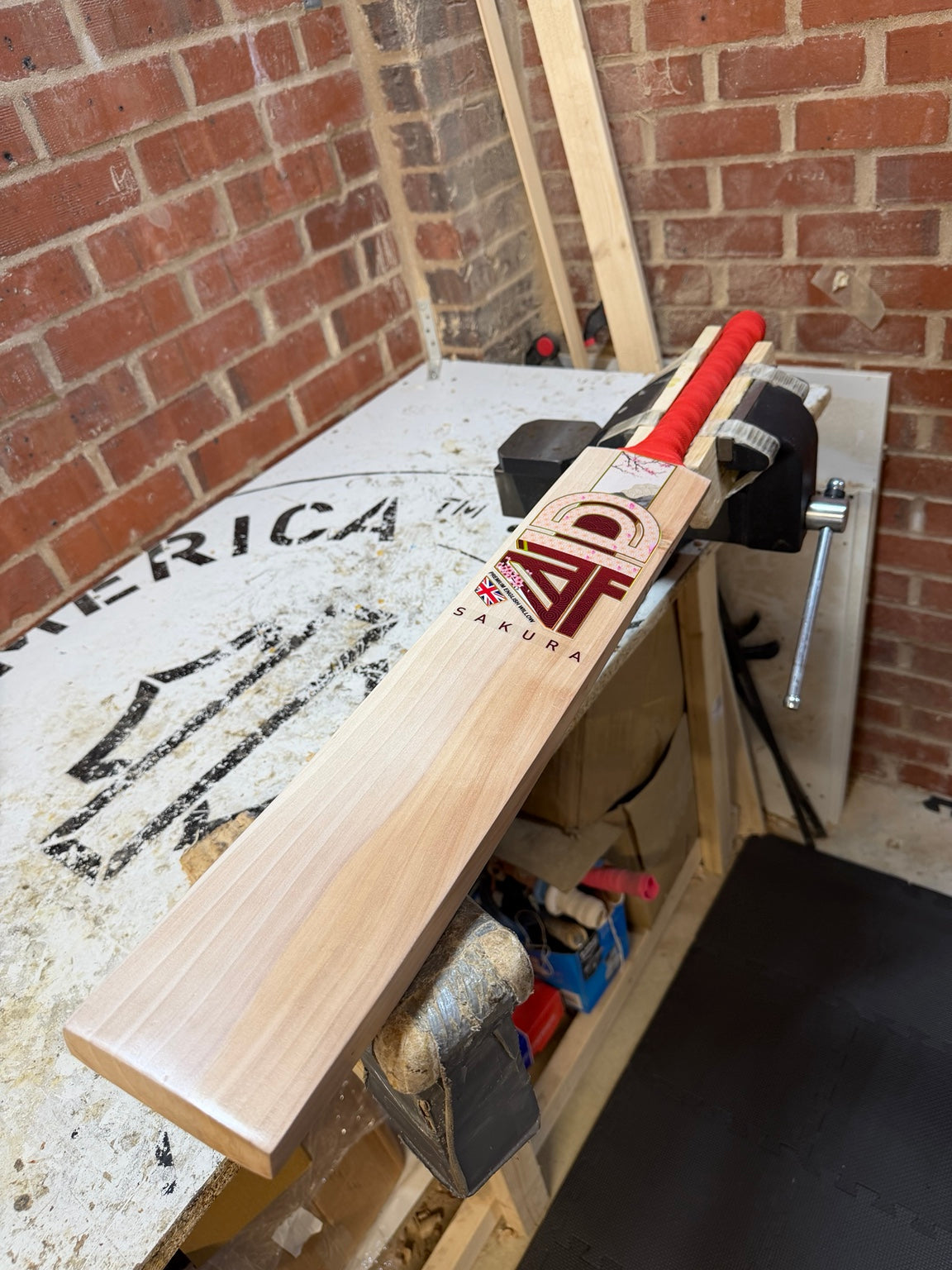 4D Sakura #023 Grade 2 English willow cricket bat face angle