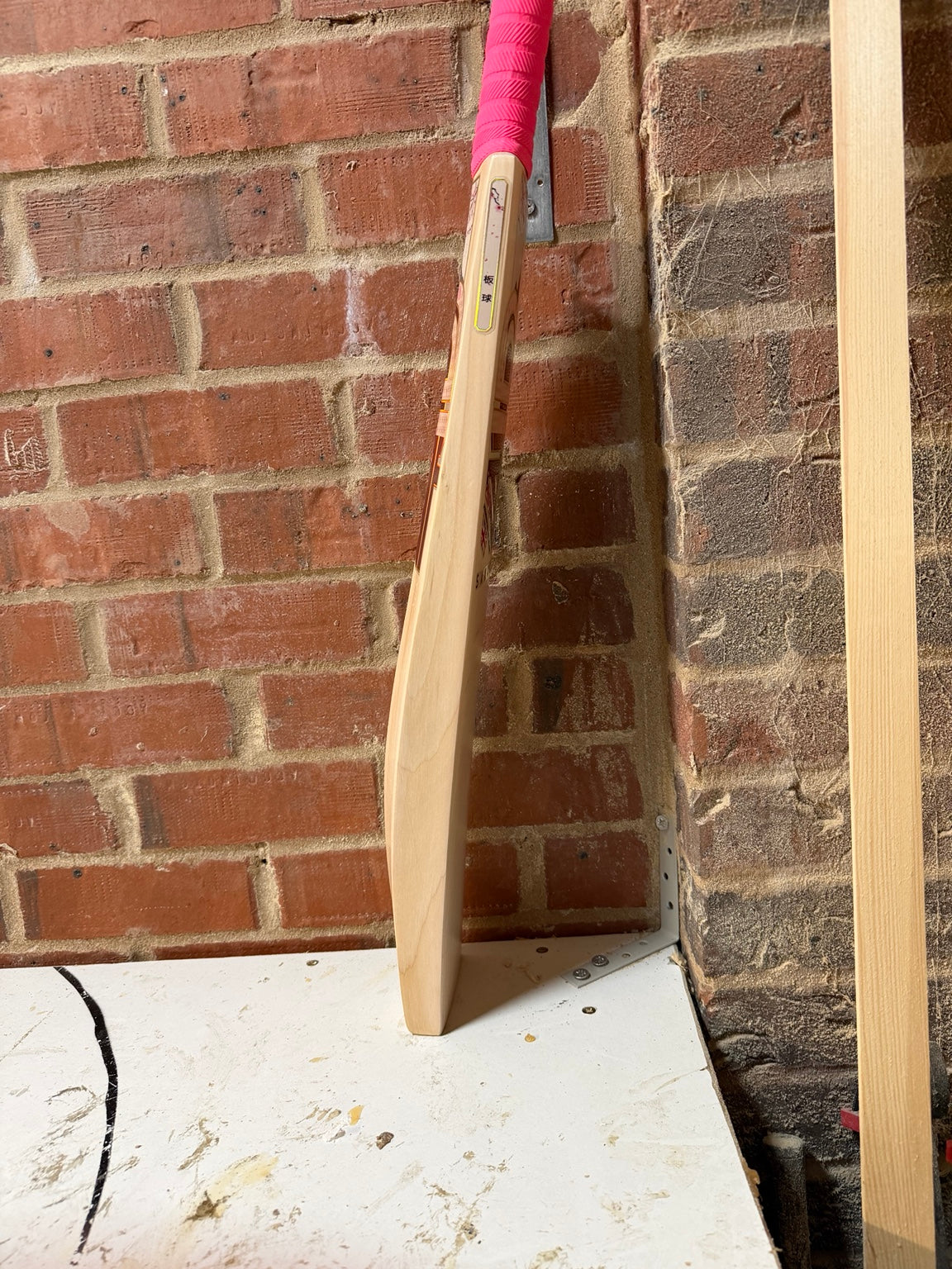 4D Sakura #024 Grade 3 English willow cricket bat side profile