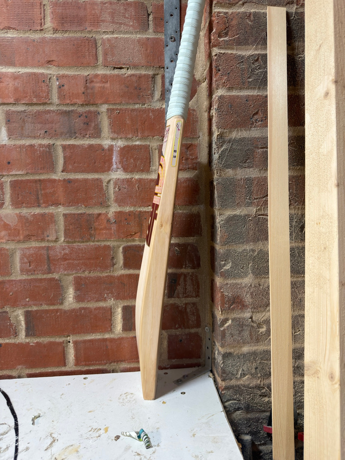 4D Sakura #025 Grade 2 English willow cricket bat side profile
