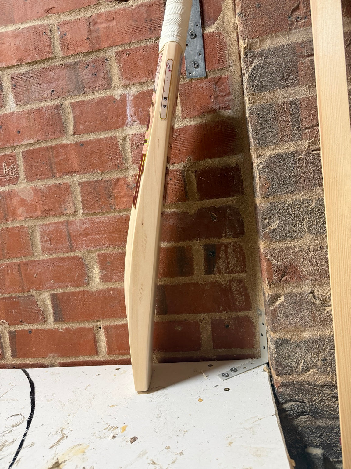 4D Sakura #030 Players Grade English willow cricket bat side profile