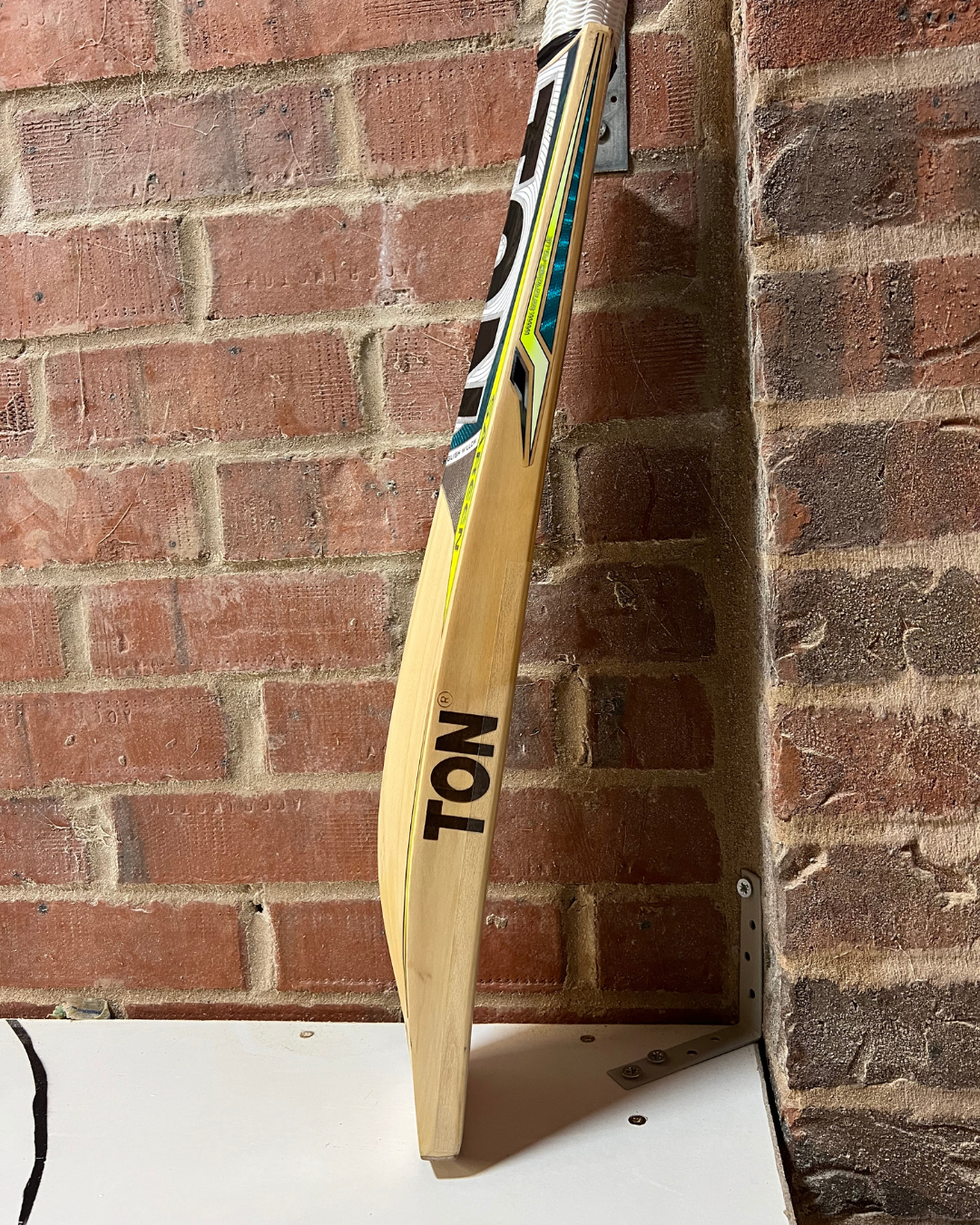 TON Vision Players Cricket Bat - Blue/Yellow