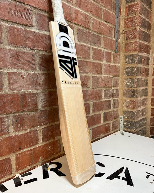 Refurbished GM Purist - Grade 1 Bat