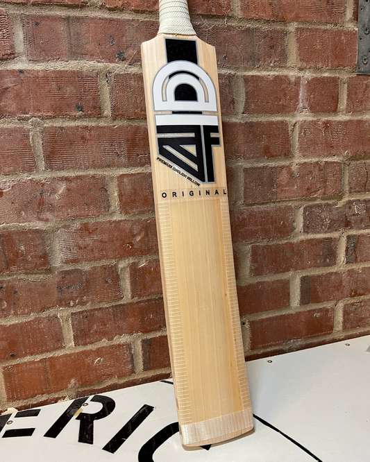 Refurbished Kookaburra Ghost - Grade 2 Bat